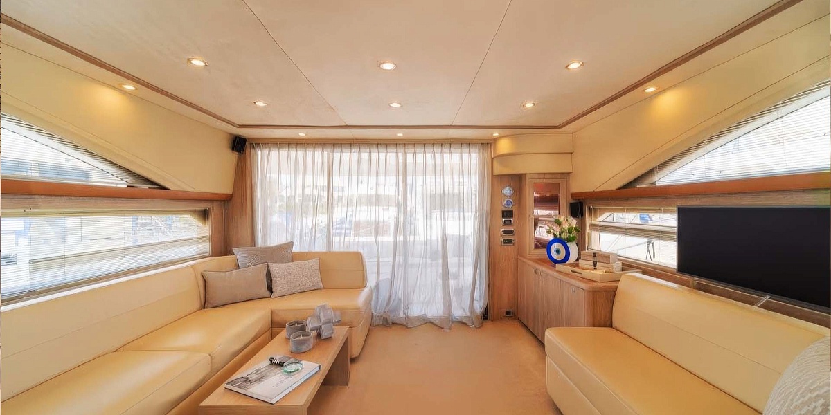 Аренда яхты Princess 62 DIAL в Миконосе